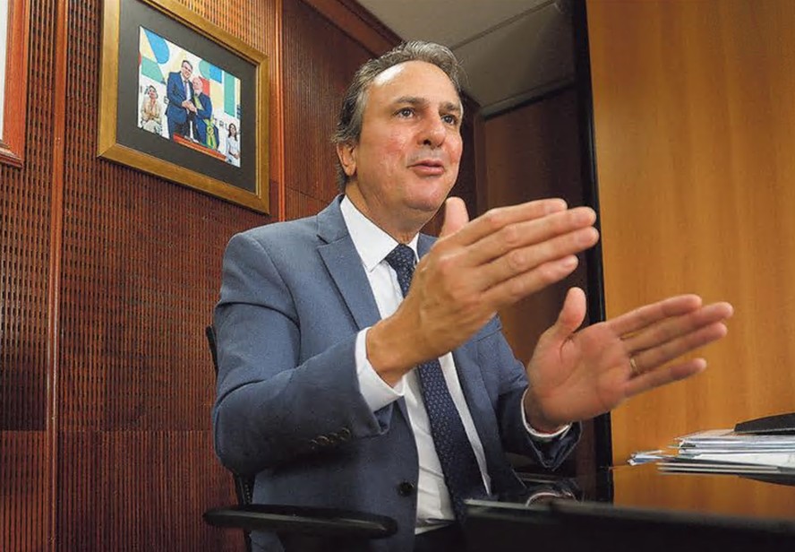 Entrevista: 'Núcleo do governo tem que entender melhor as pessoas', diz Camilo  Santana