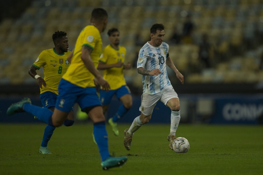 Brasil e Uruguai em jogo nas Eliminatórias para a Copa, Rio de Janeiro RJ