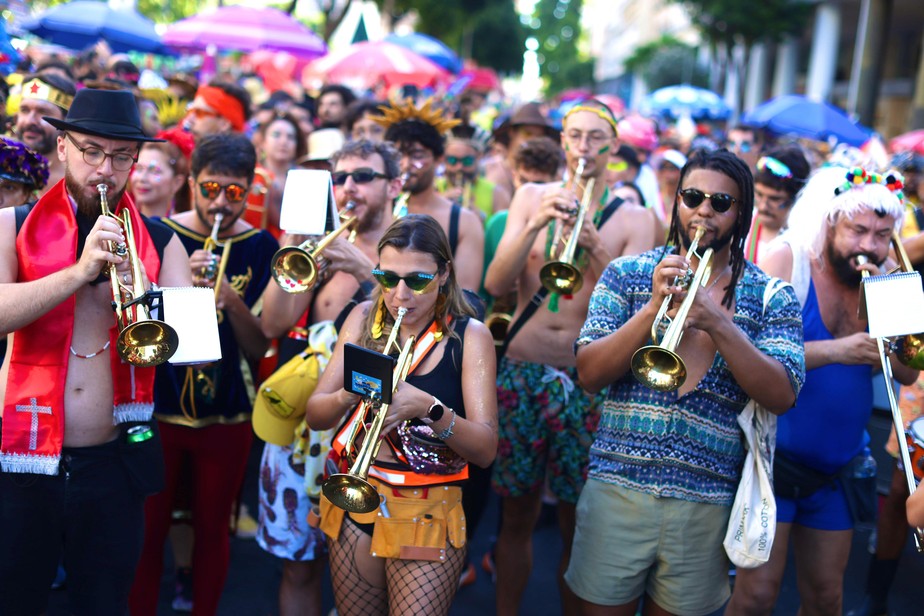 Que dia &eacute; o carnaval em 2025? Confira quando ser&aacute; a folia neste ano