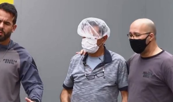 O cirurgião plástico Bolívar Guerrero Silva é preso  — Foto: Reprodução TV Globo
