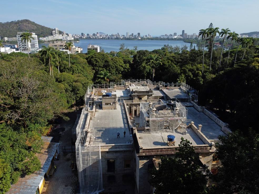 Restauração do Palacete do Parque Lage. Maior intervenção já realizada nos últimps 100 anos, já começou a dar resultados com a recuperação das paredes internas do imóvel, tombado pelo IPHAN — Foto: Custódio Coimbra