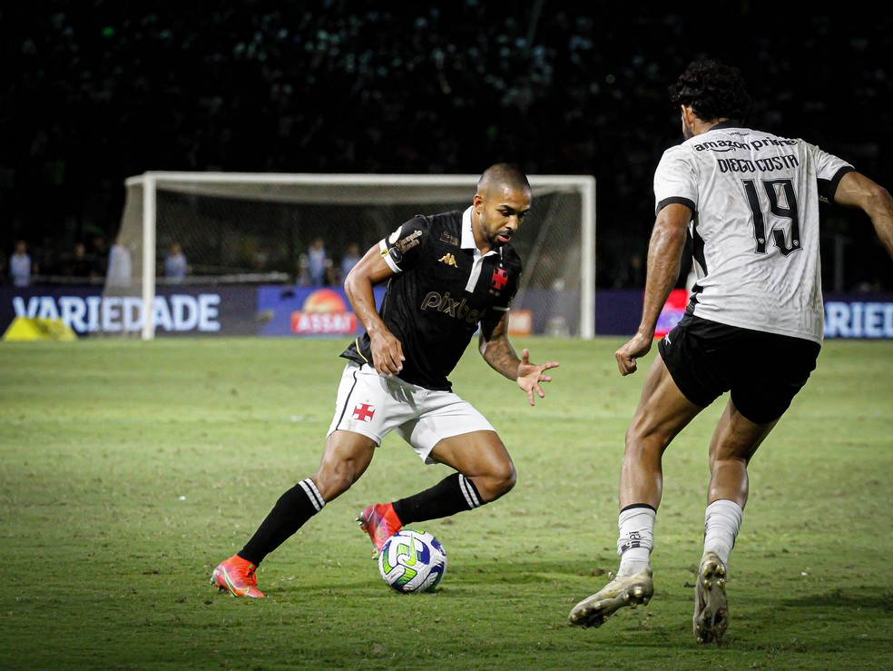 Paulo Henrique volta ao time após suspensão — Foto: Matheus Lima/Vasco
