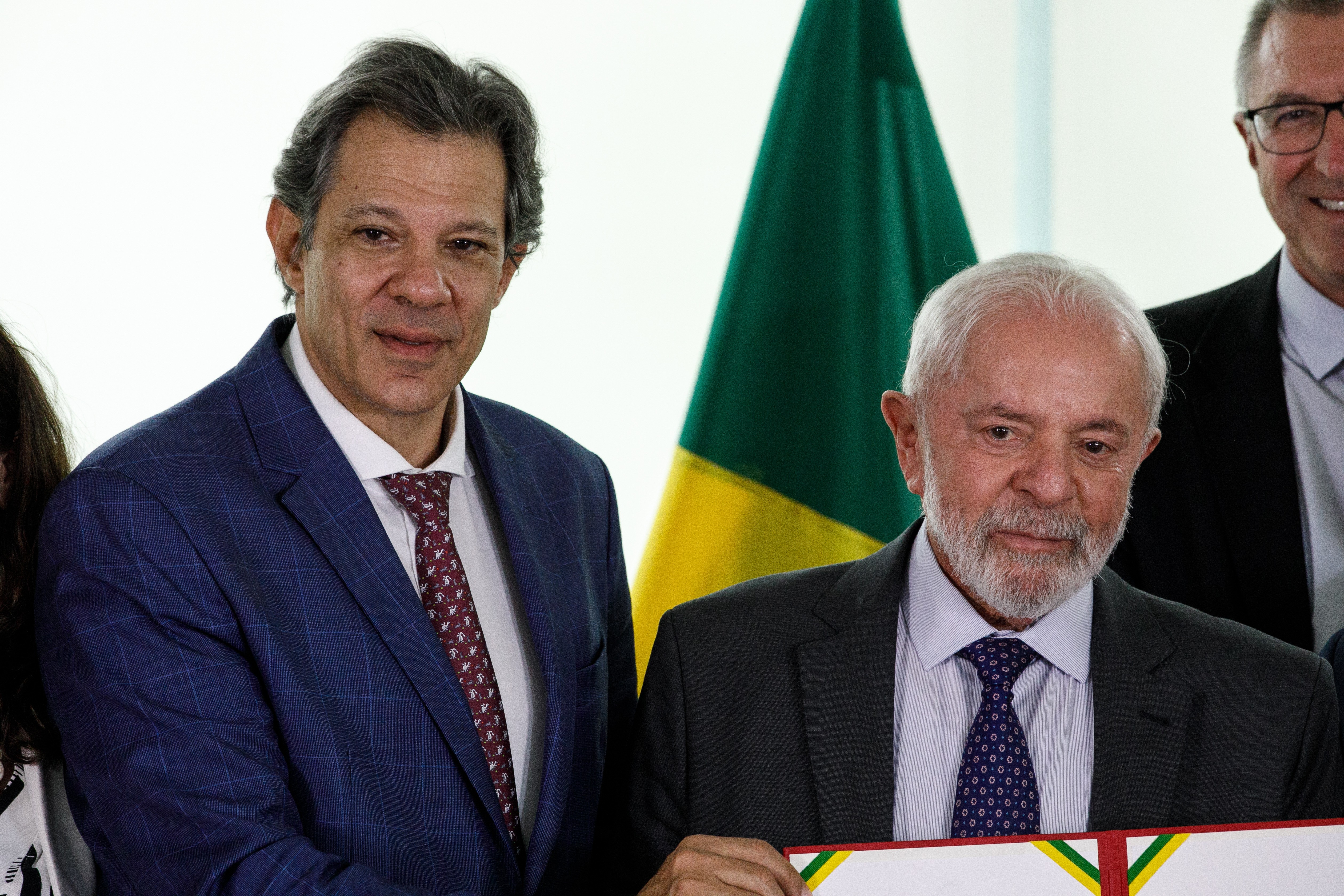 Lula e Haddad em campo: veja a mobiliza&ccedil;&atilde;o para Legislativo aprovar corte em incentivos fiscais que pode render R$ 20 bi
