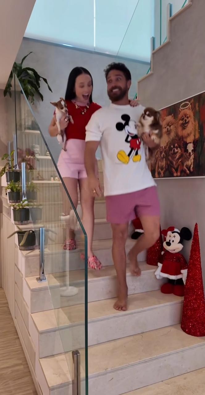 Christmas decoration at Larissa Manoela and André Luiz Frambach — Photo: Reproduction/Instagram