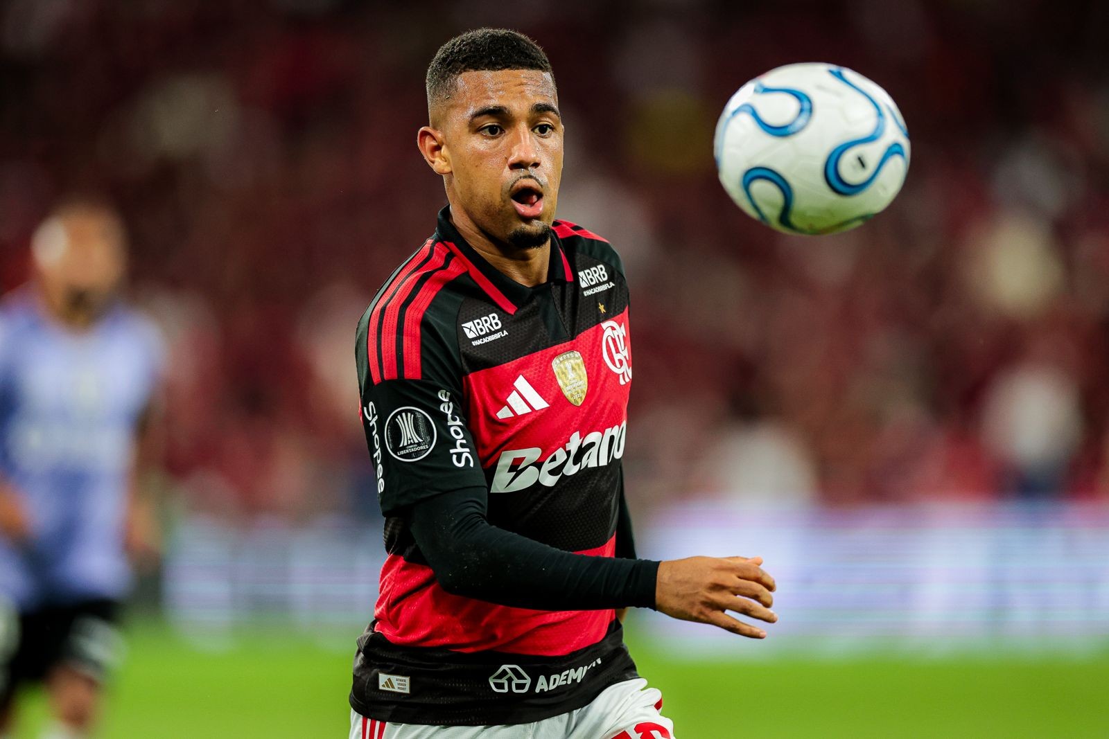 Samuel Lino brilha na seleção e se prepara para liderar o Flamengo sem Arrascaeta