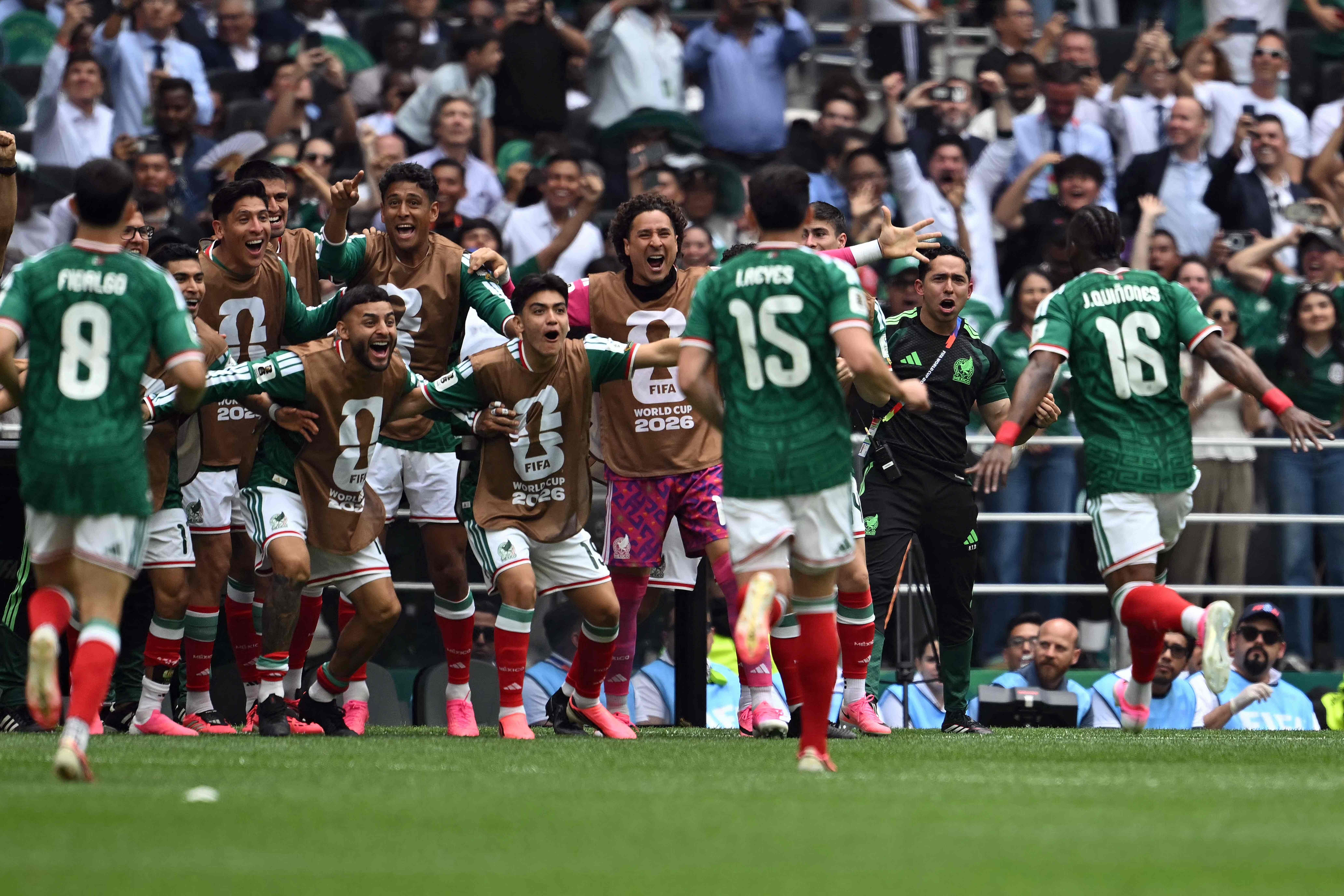 Gol do México é o mais rápido em aberturas de Copa em 20 ano
