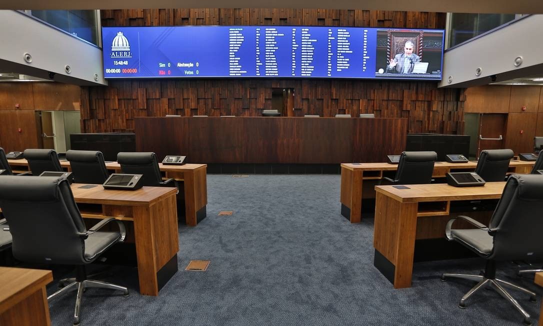 Alerj discute projeto sobre influência da música na mente dos jovens, sem censura, garante deputado