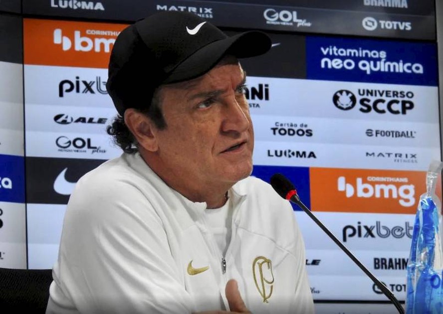 Cuca, ex-técnico do Corinthians