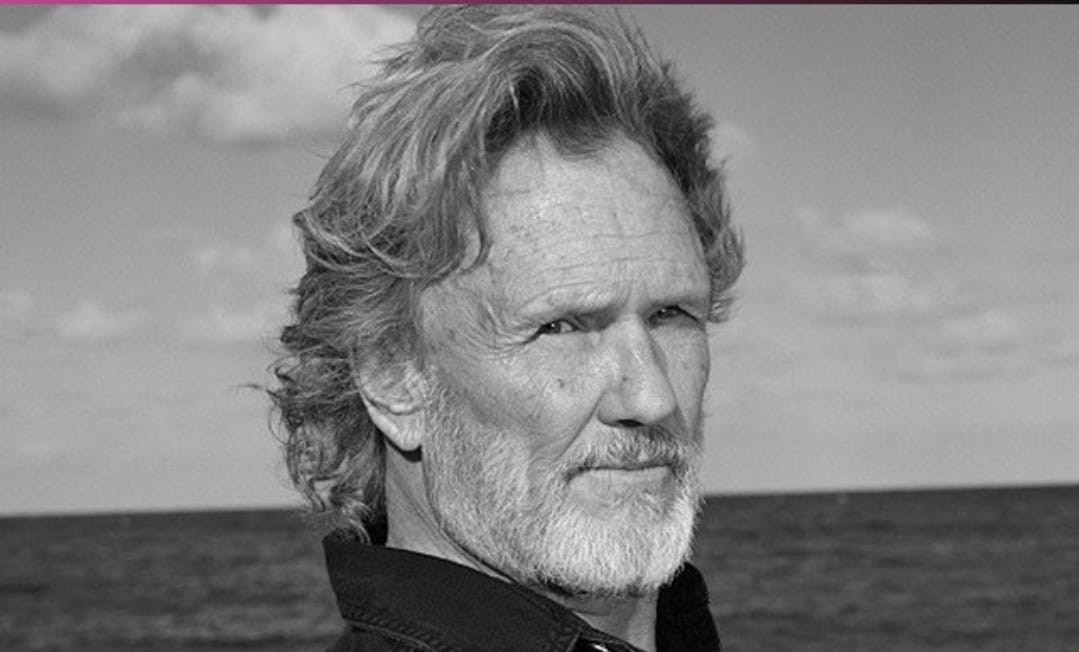 Kris Kristofferson, ator de 'Nasce uma estrela' e lenda da música country, morre aos 88