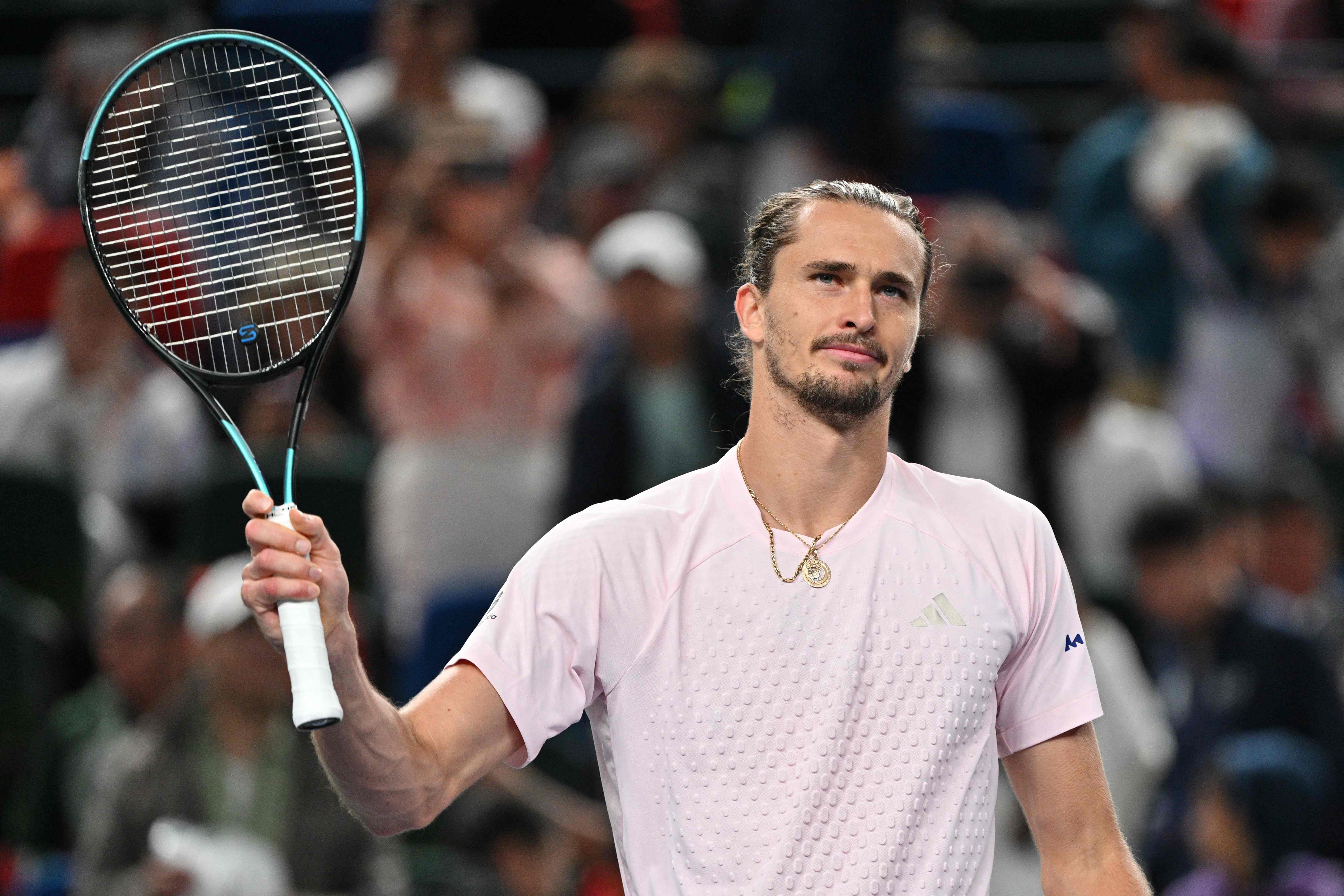 Número 2 do mundo, Zverev perde para Davidovich e fica fora da final do Masters 1000 de Xangai