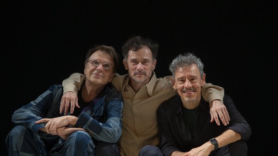 Enrique Diaz, Fernando Eiras e Emílio de Mello repetem sucesso de 'In on it', após 15 anos de estreia do espetáculo