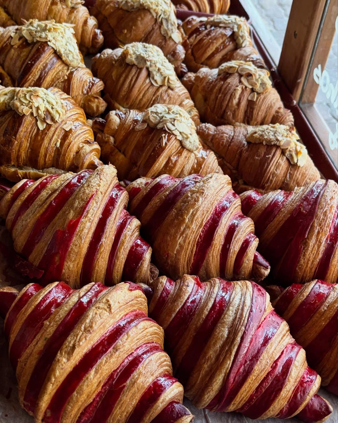 Croissants and pastries at the new Padaria Ipanema — Photo: advertising