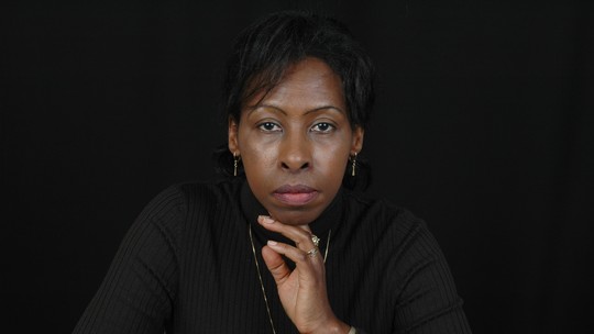 Scholastique Mukasonga: quem é a autora cuja missão é preservar a memória do genocídio em Ruanda
