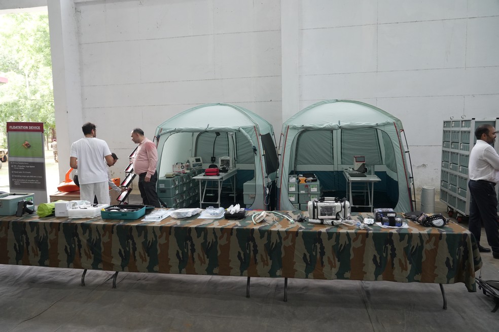 Equipamentos usados por unidade de elite do Exército indiano especializada em resgates, baseada em Agra — Foto: Honey Aggarwal/Ministério das Relações Externas da Índia