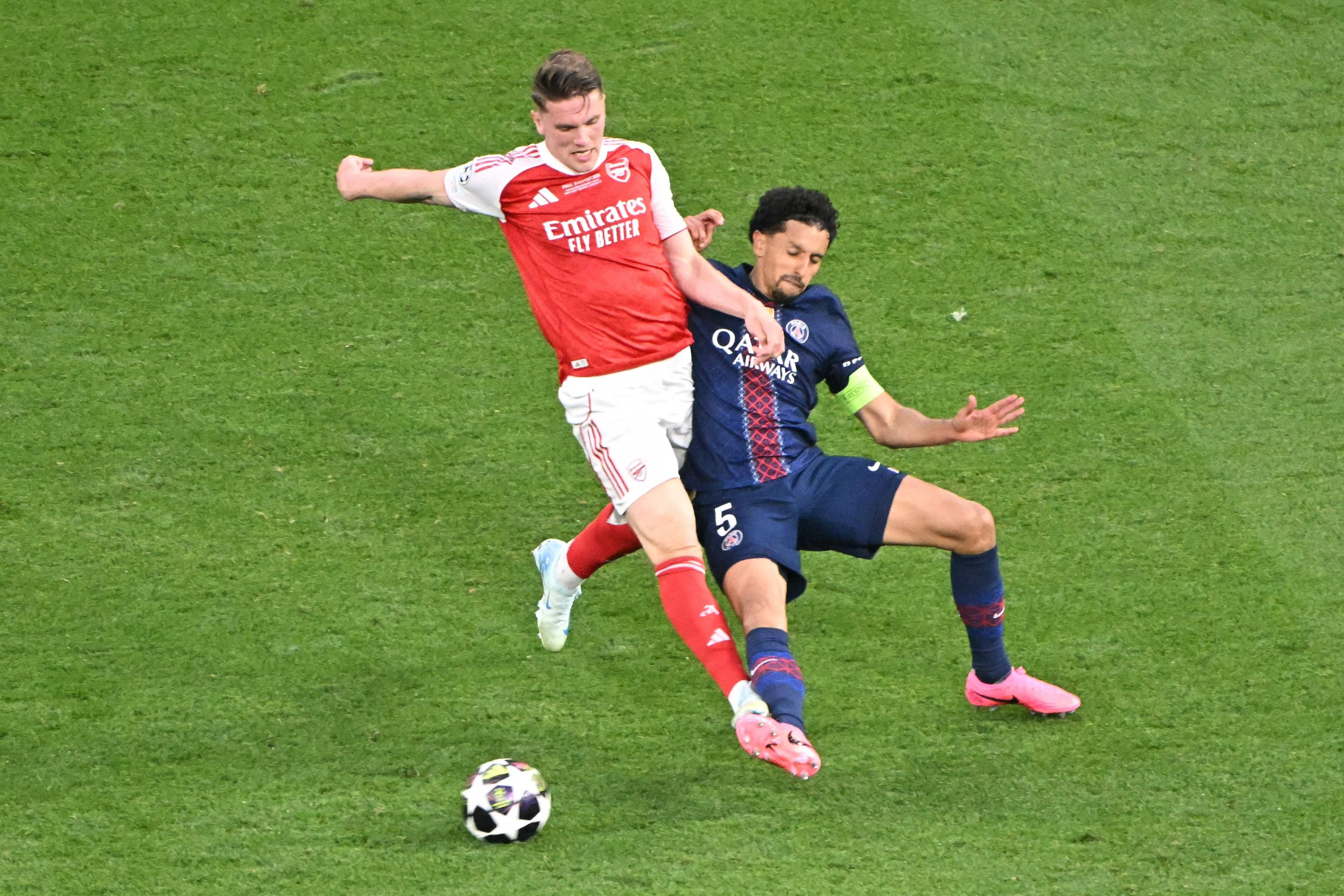 Com bi da Liga dos Campeões, Marquinhos empata com Daniel Alves como brasileiro com mais títulos na história do futebol