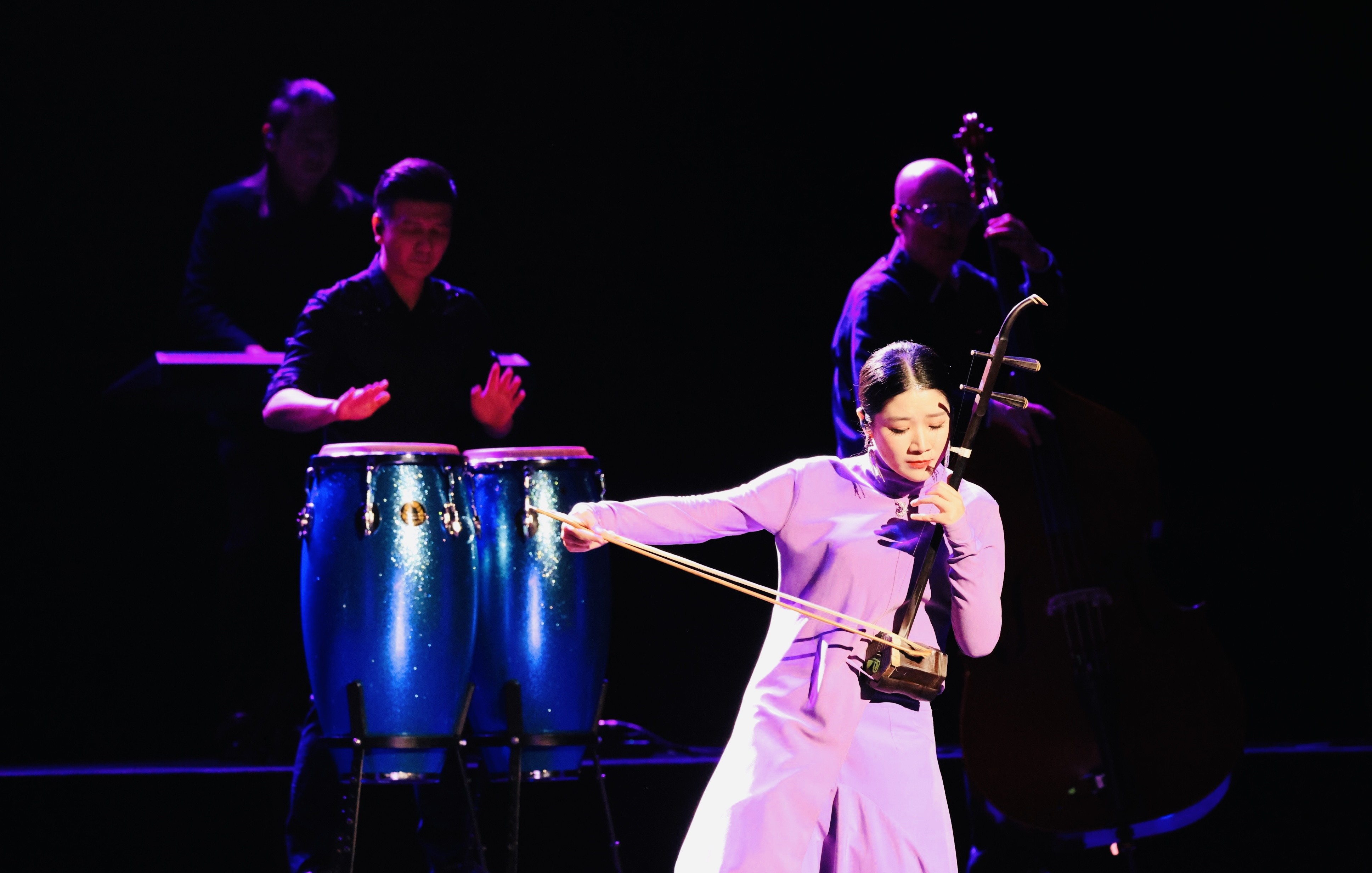 Orquestra de Xangai encanta o Brasil em estreia com 'Cores da China'
