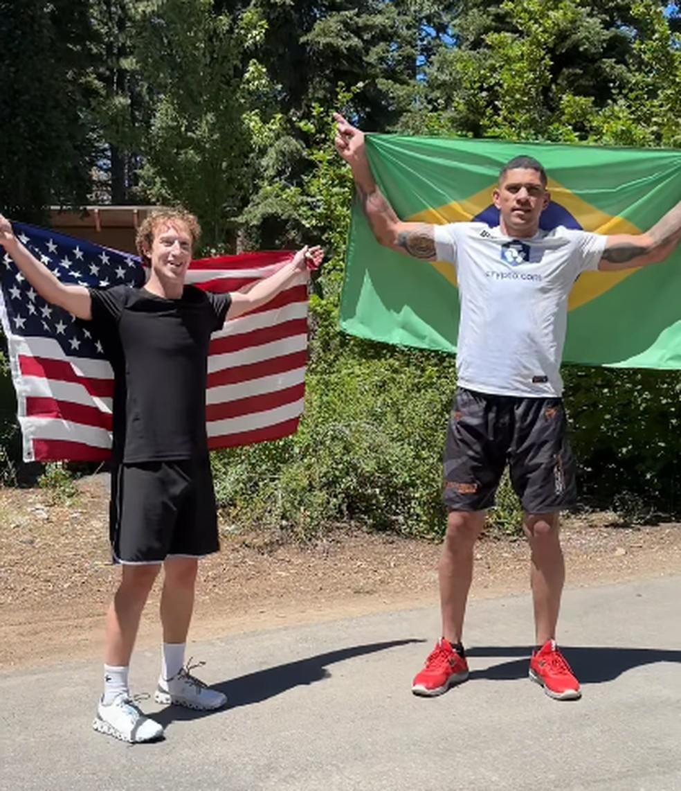 Alex "Poatan" Pereira em uma collab de esquete de humor com Mark Zuckenberg, dono do Facebook, em suas redes sociais — Foto: Reprodução