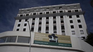 A fachada, tombada, permanecerá a mesma dos anos de glória — Foto: Marcia Foletto / Agência O Globo