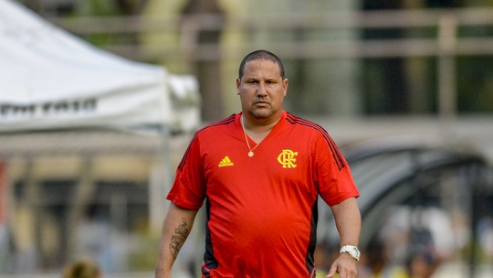 Quem é Mario Jorge, técnico que deve comandar o Flamengo contra o Bahia após demissão de Sampaoli