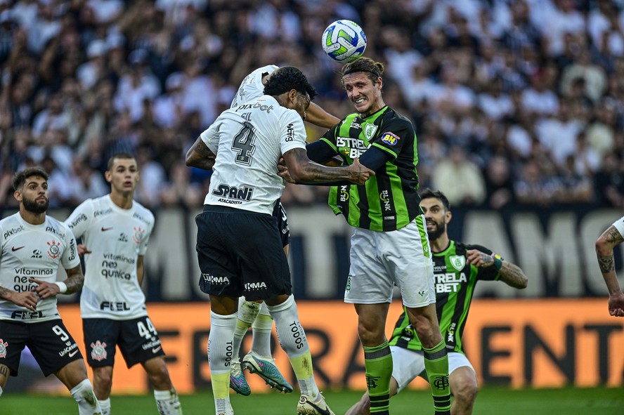 Corinthians enfrenta o América-MG