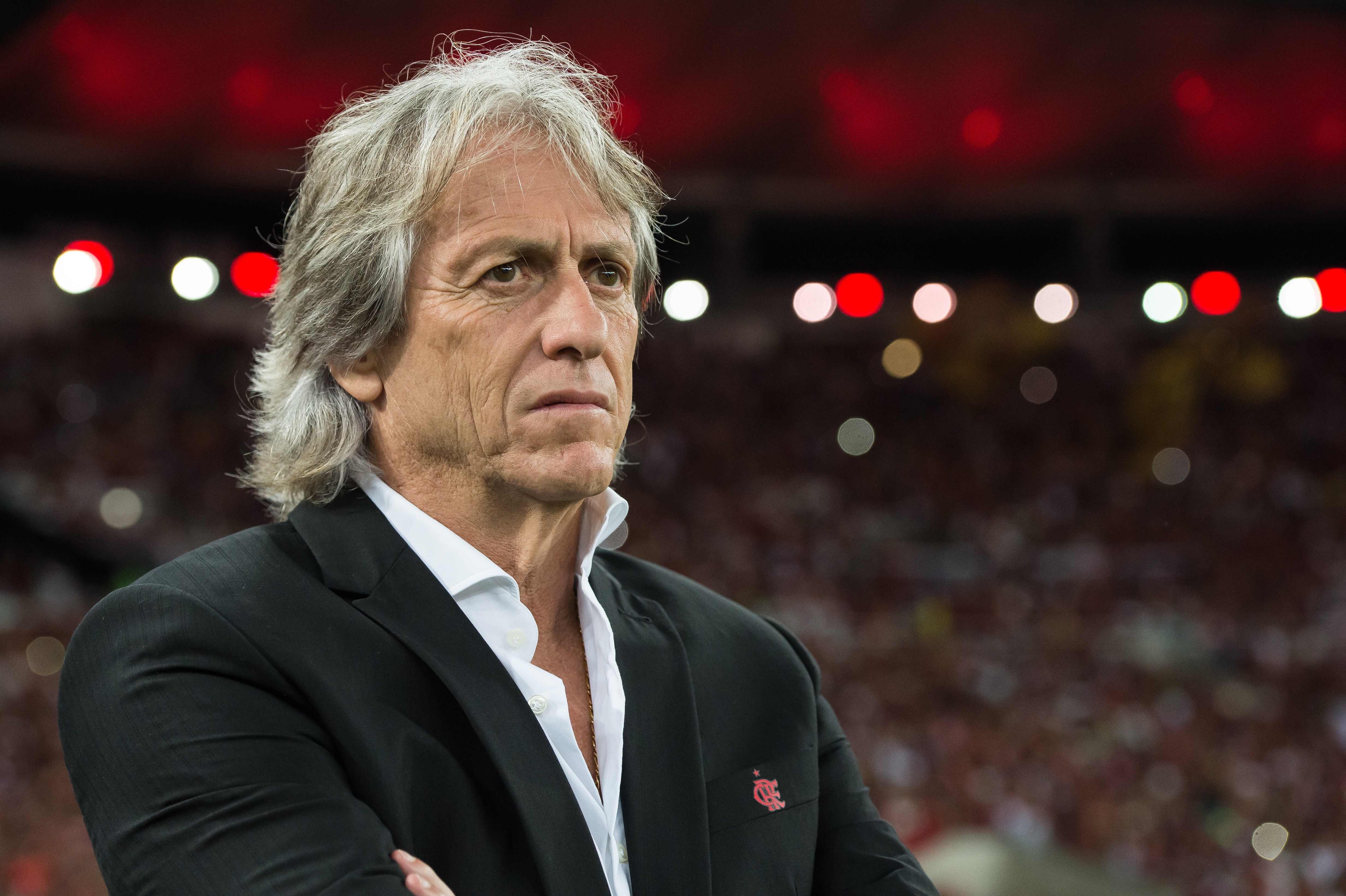 Com direito a camarote e convite de Jardim, Jorge Jesus assistirá a Flamengo x Coritiba no Maracanã