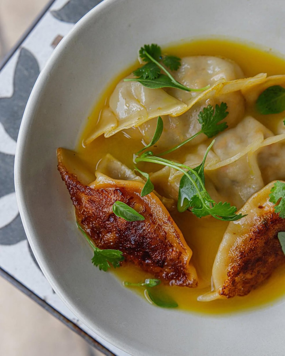 Gyoza de porco guisado — Foto: Divulgação