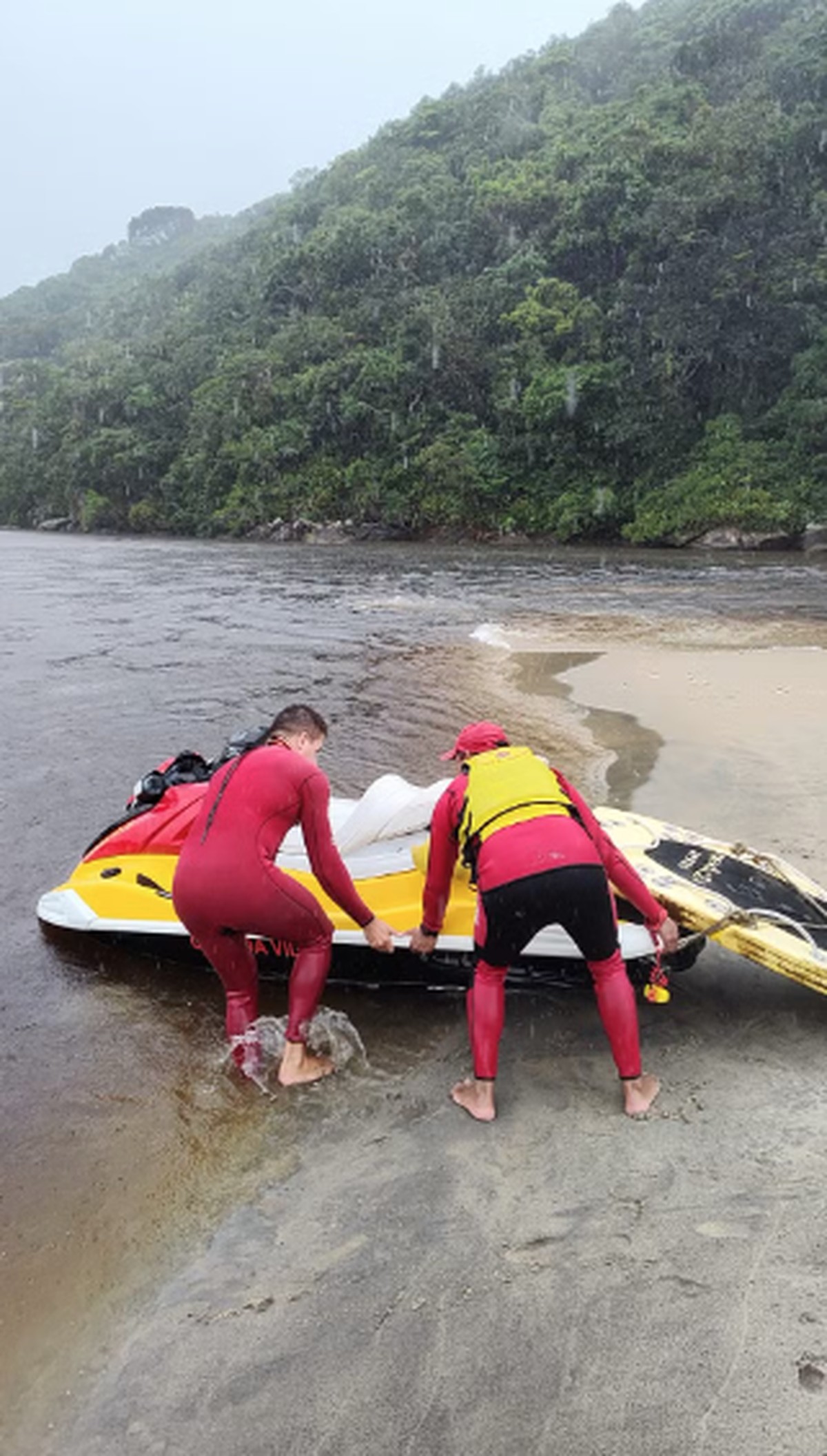 Corpo de mulher que sumiu ao tentar cruzar rio em Ubatuba &eacute; encontrado em Paraty (RJ)