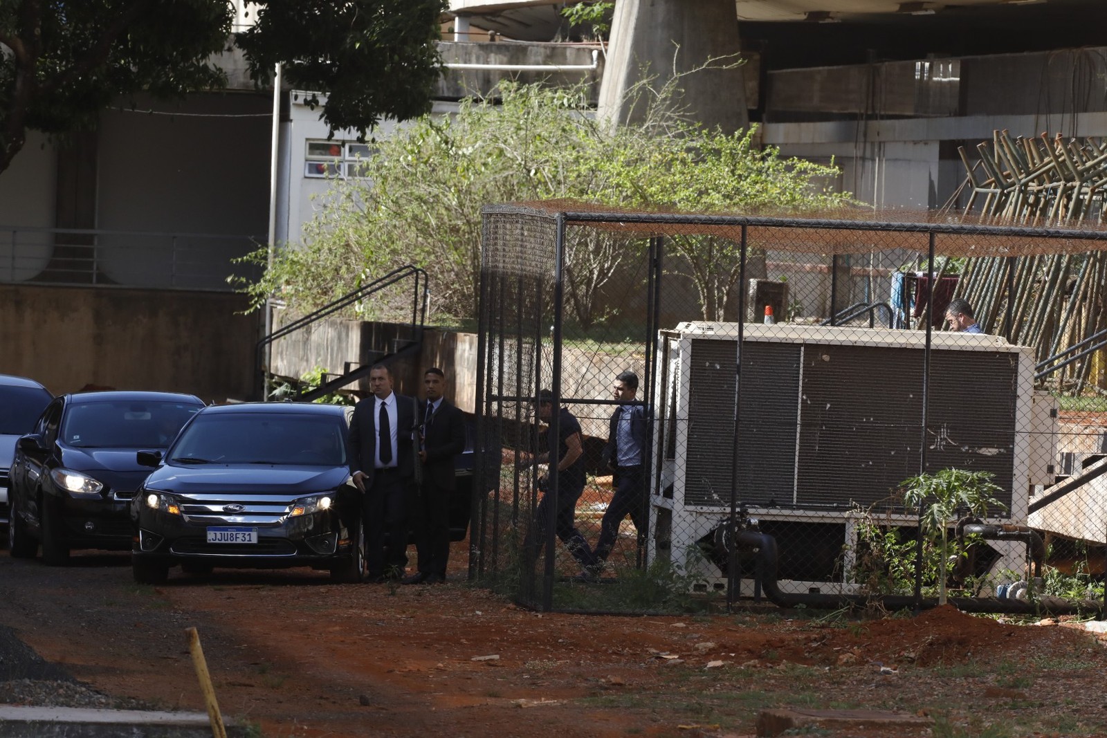 Cid está preso desde o dia 3 de maio e é alvo de suspeitas que envolvem fraude em cartões de vacinação, venda irregular de presentes dados ao governo brasileiro e tramas para um possível golpe de estado no país — Foto: Cristiano Mariz / Agência O Globo