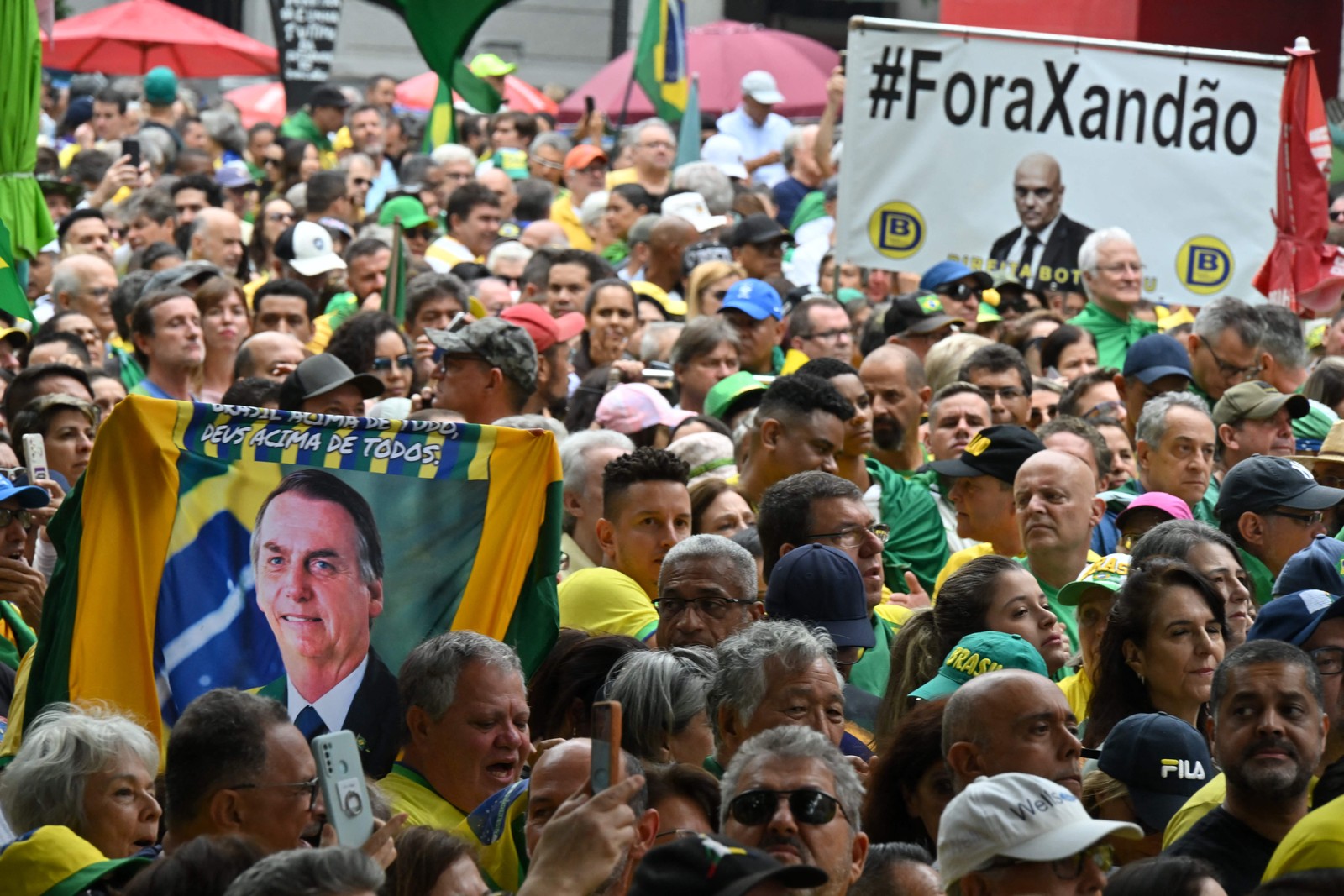 Ato deste domingo foi convocado pelo pastor Silas Malafaia e por bolsonaristas — Foto: NELSON ALMEIDA / AFP