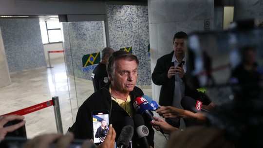 Bolsonaro julgado no TSE: quem são os três ministros que ainda votarão nesta sexta-feira 