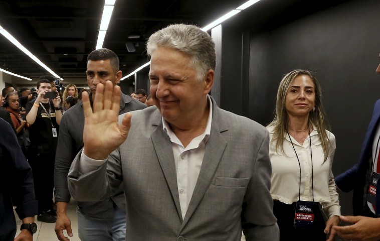 Garotinho é processado por seu ex-advogado por calúnia e difamação - QTU Questões do Universo