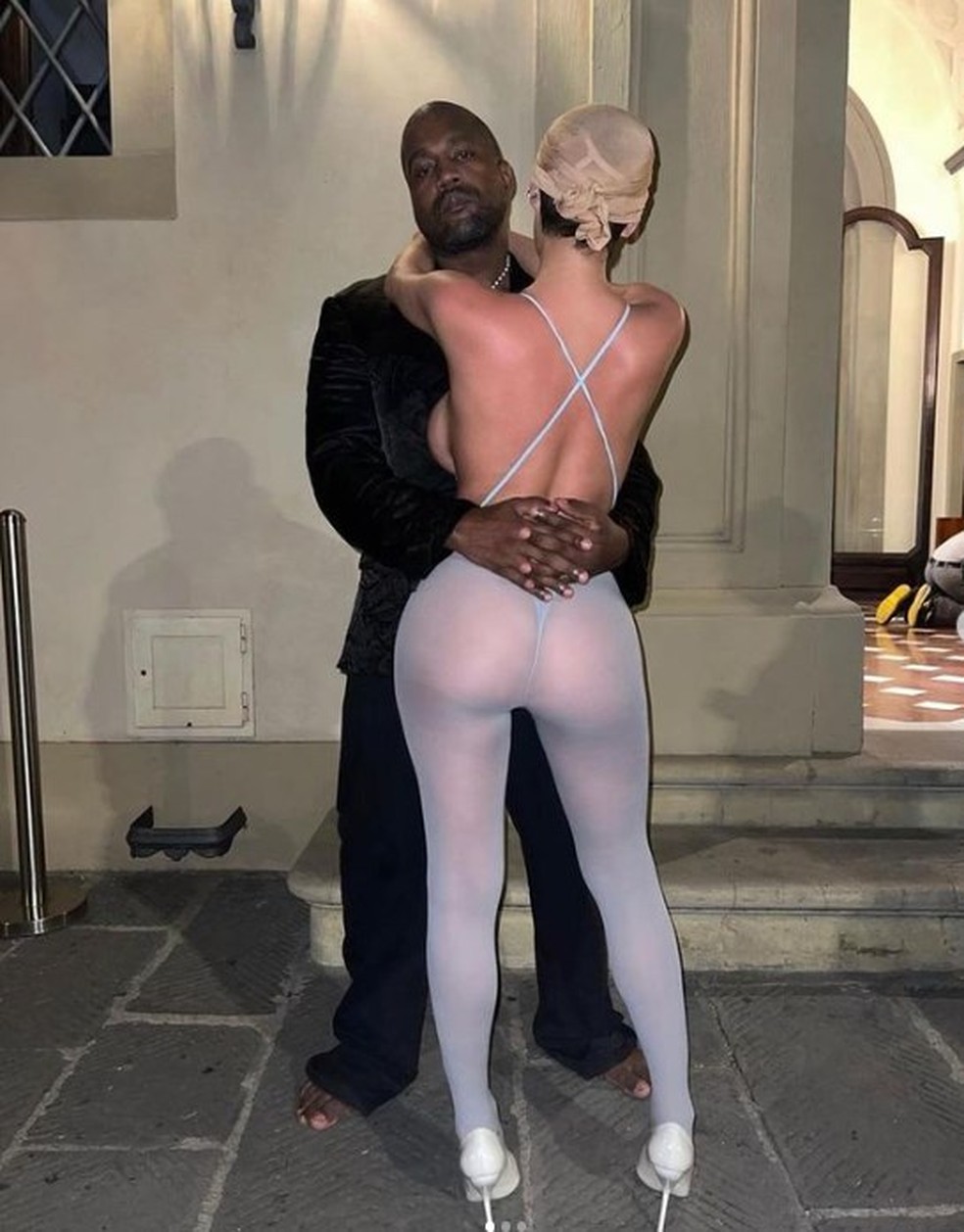 Kanye West e Bianca Censori — Foto: Reprodução Instagram