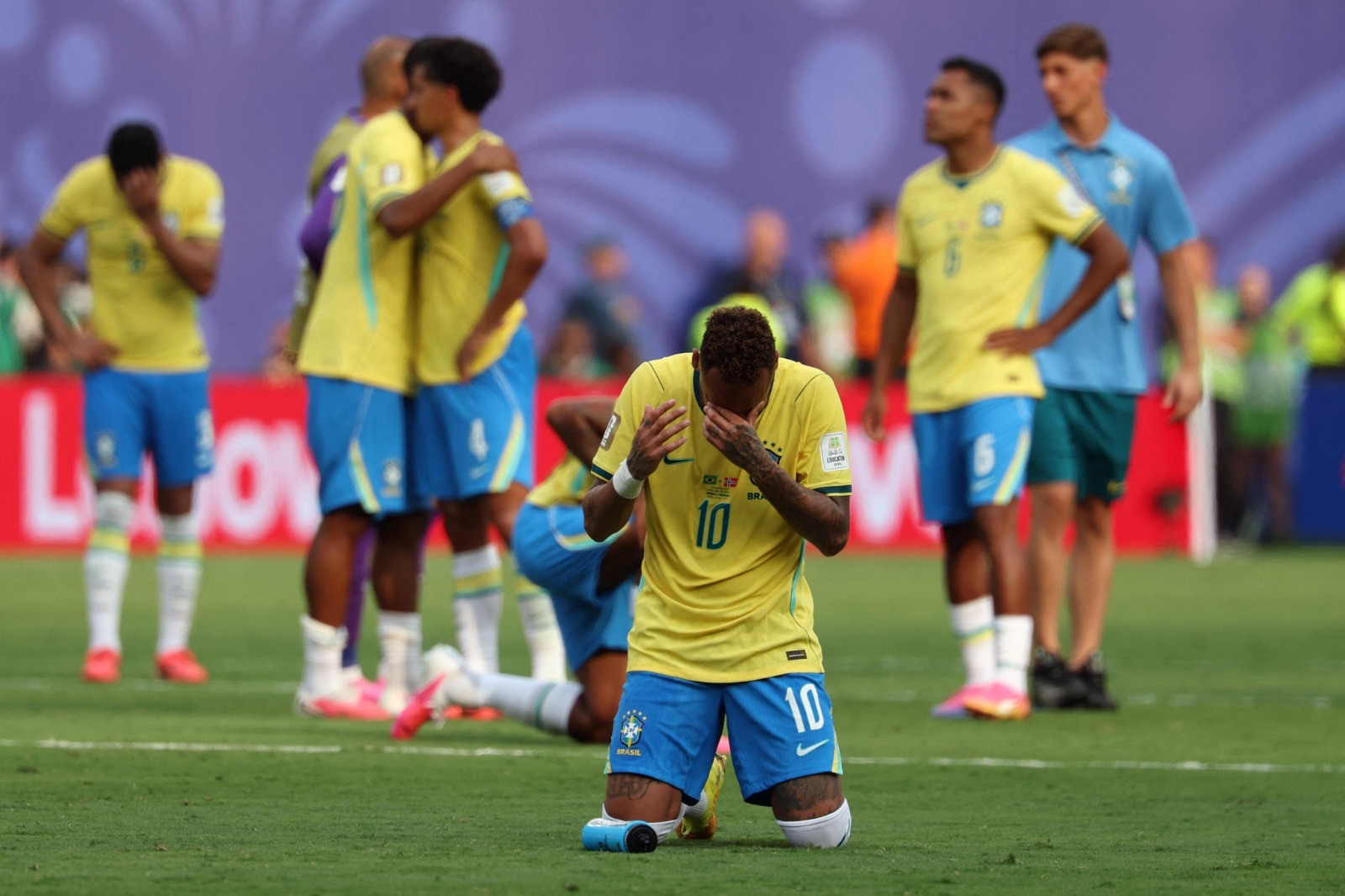 Neymar: Protagonista tardio e fim de ciclo em Copas do Mundo