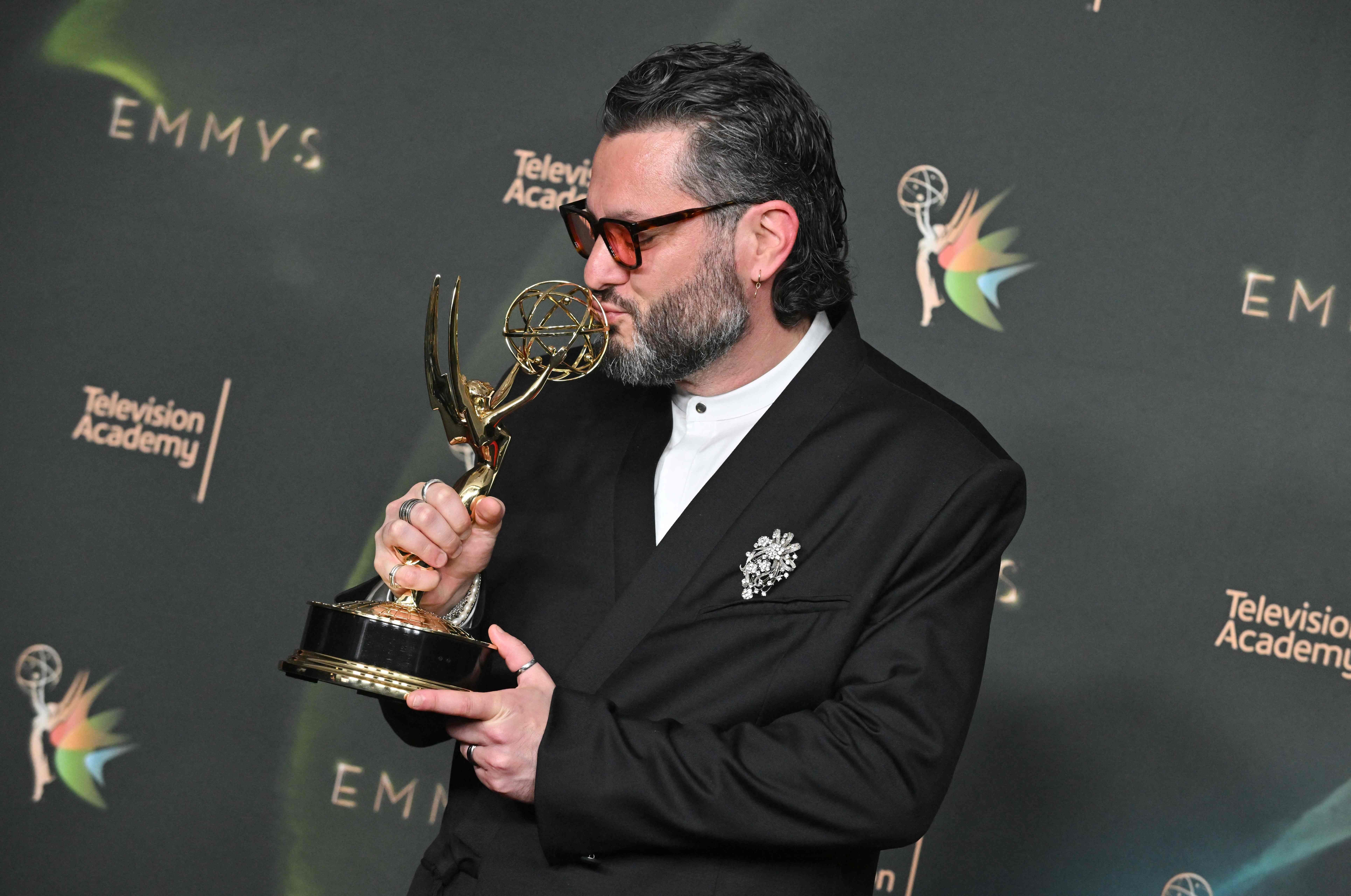 Brasileiro Miguel Gandelman ganha Emmy por direção de show de Bad Bunny no Superbowl - Foto