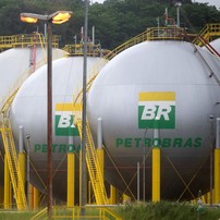 Refinaria Gabriel Passos, em Betim, Minas Gerais — Foto: Douglas MAGNO / AFP