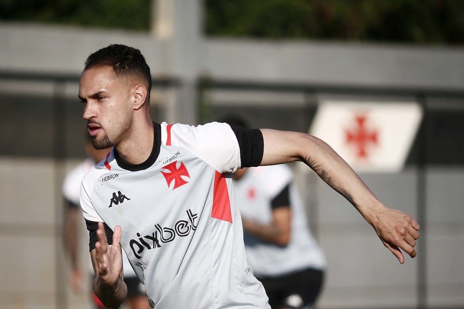 Cruzeiro e Vasco se enfrentam em jogo de vida ou morte