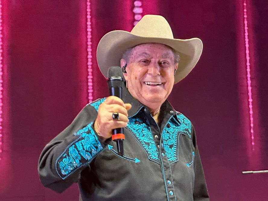 Cantor sertanejo Milionário