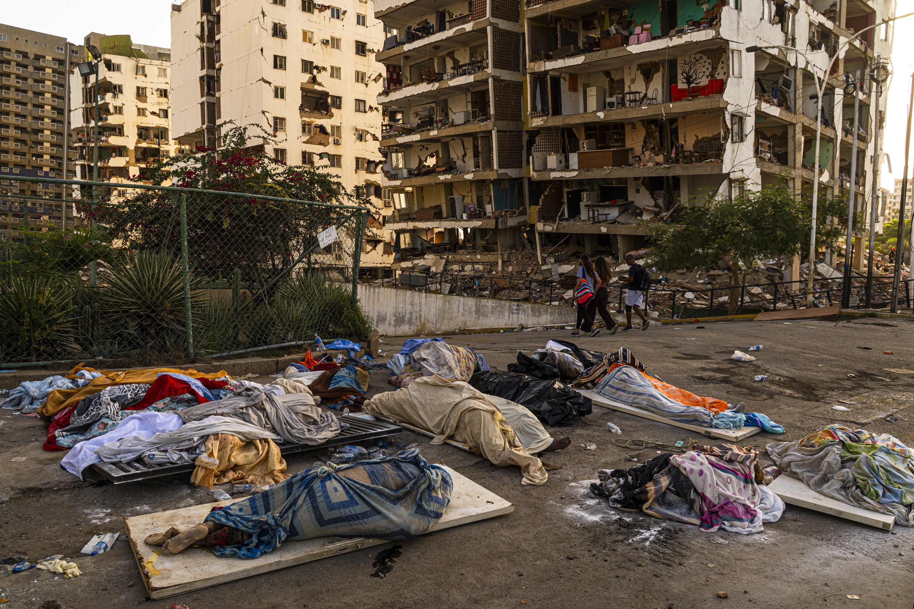 Terremoto na Venezuela: Caos e Morte Tomam Conta de La Guaira