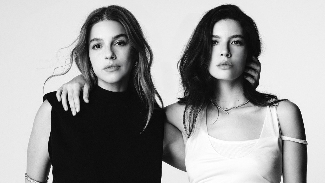 Alanis Guillen e Gabriela Medvedovsky, o casal Loquinha de 'Três Graças ...