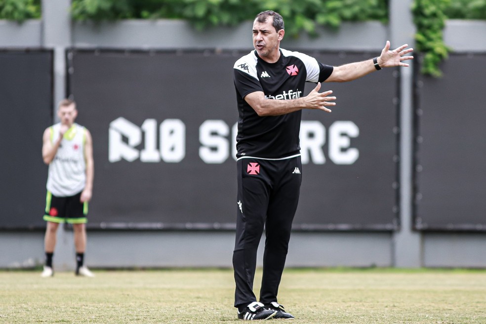 Fábio Carille, ex-técnico do Vasco — Foto: Matheus Lima/Vasco