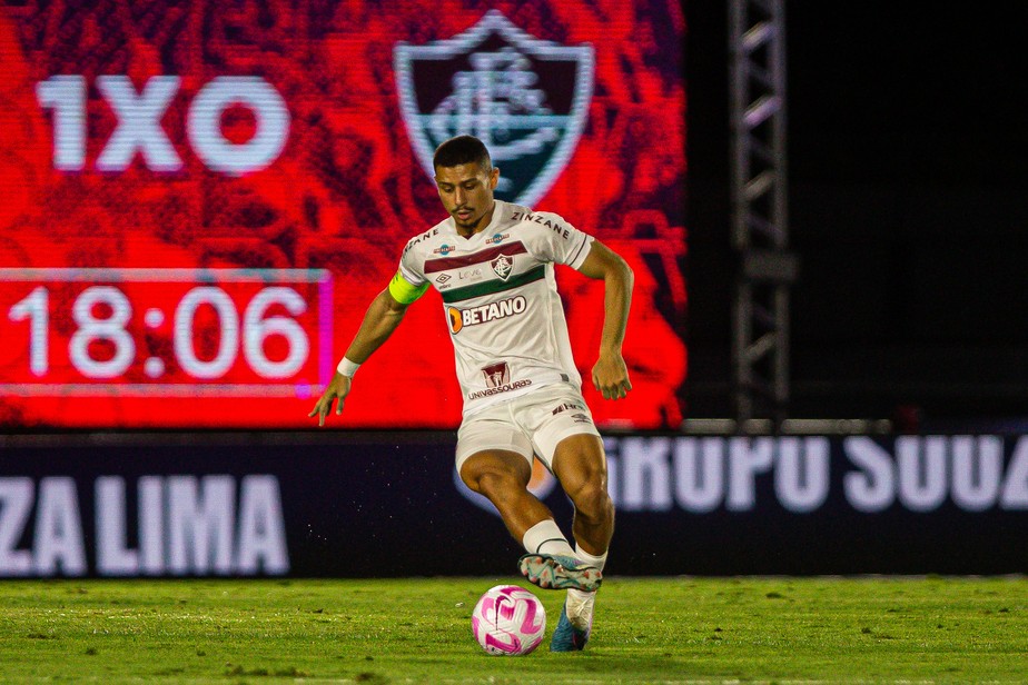 PLACAR de novembro destaca título do Fluminense e redenção do Dinizismo -  Placar - O futebol sem barreiras para você