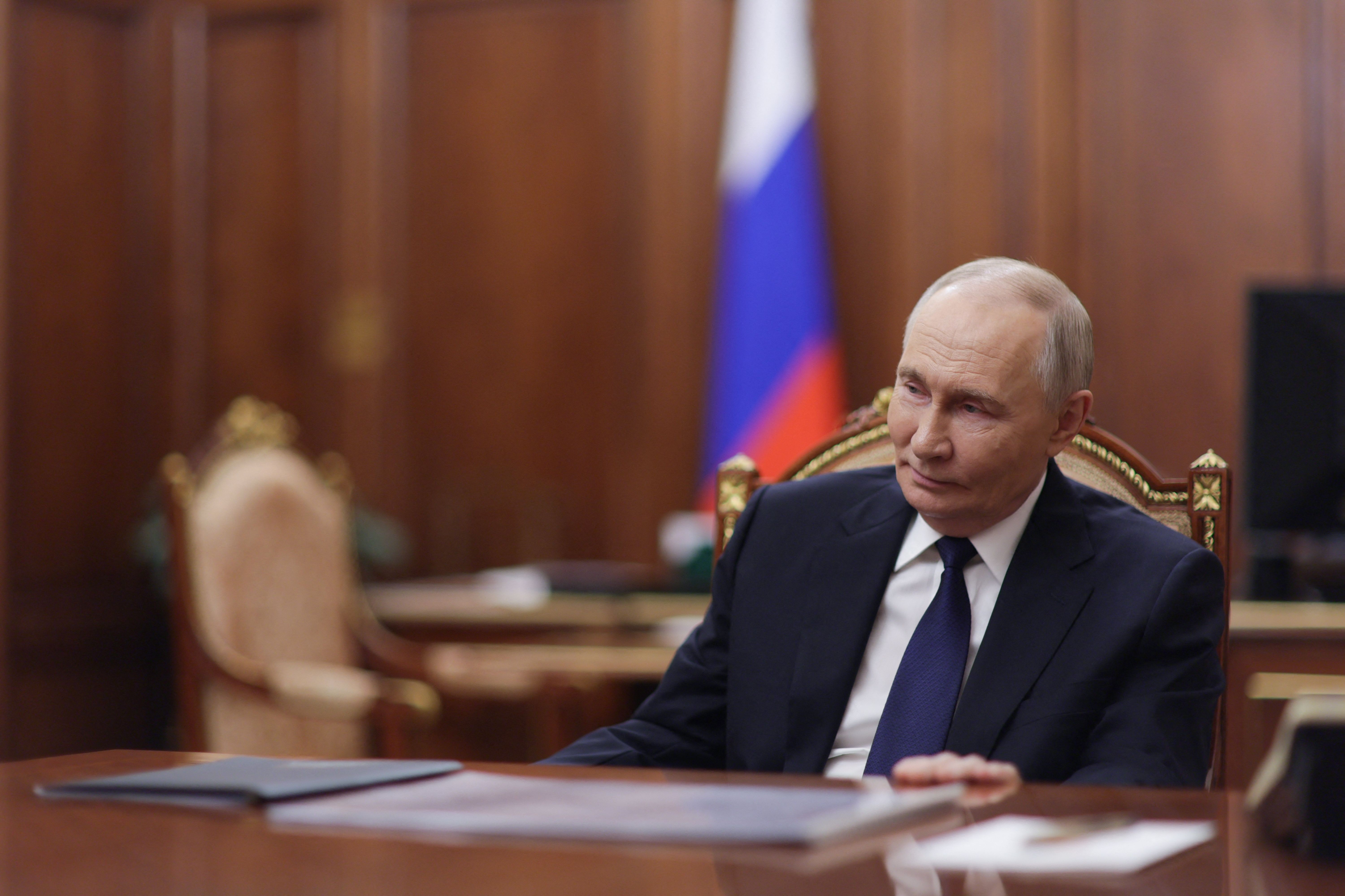 Putin oferece perdão de dívidas a russos que se alistarem para guerra na Ucrânia