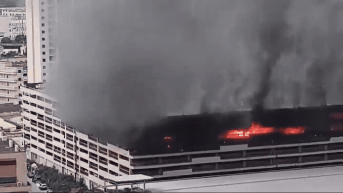 Incêndio atinge estacionamento da BYD na China