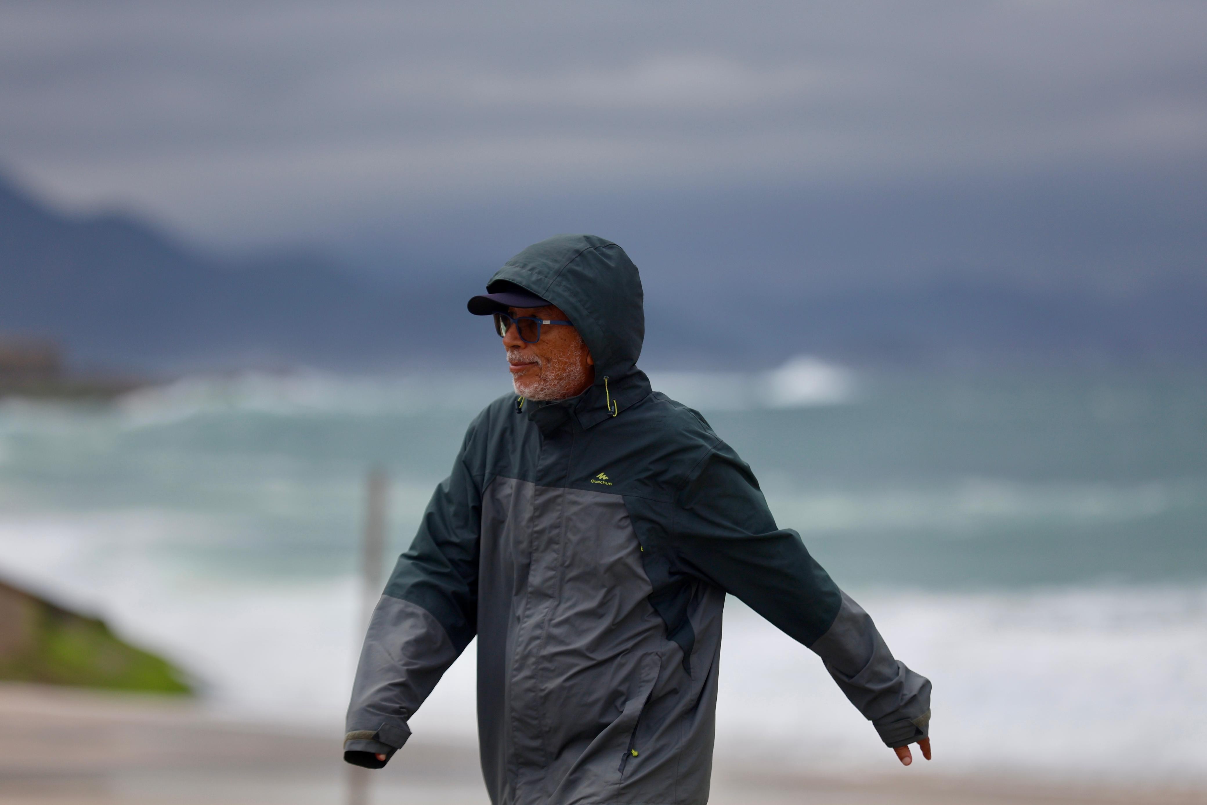 Frente fria derruba temperatura para 16,9°C no Rio