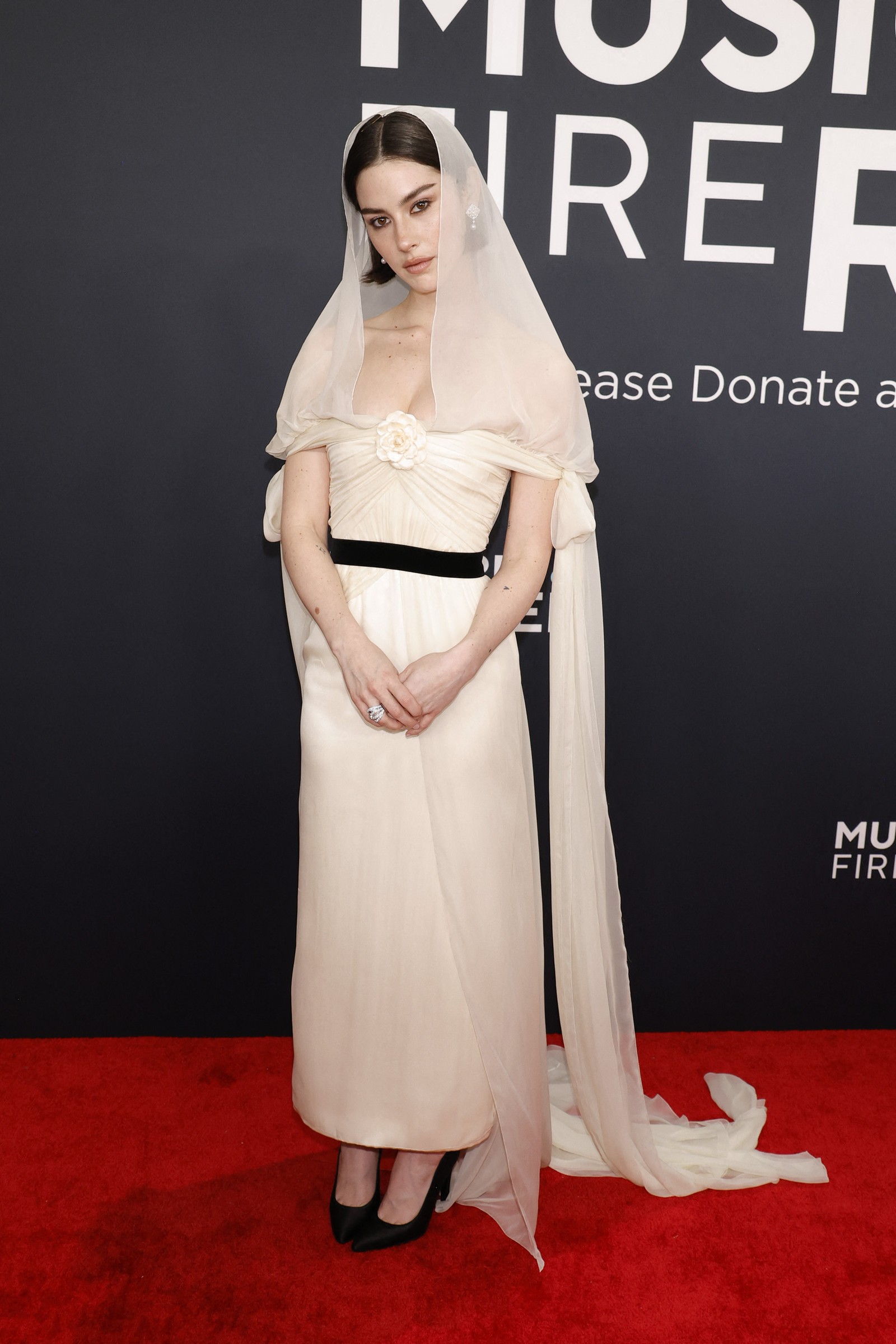 Gracie Abrams Paris 2025: Ticketmaster Chaos?  Get Tickets Now! - 2apvexq