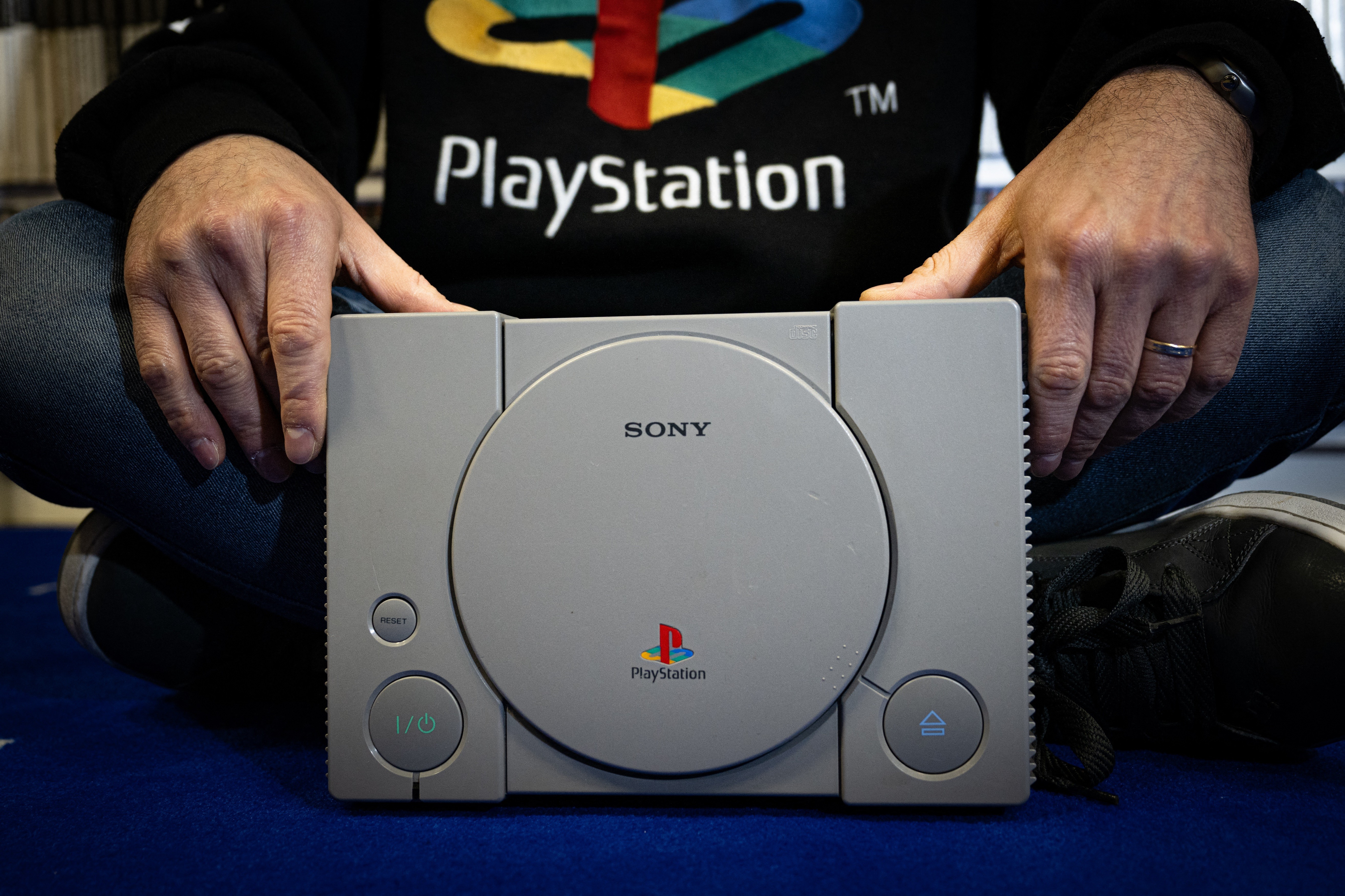 Sony vai deixar de fabricar discos físicos para novos jogos de PlayStation em 2028