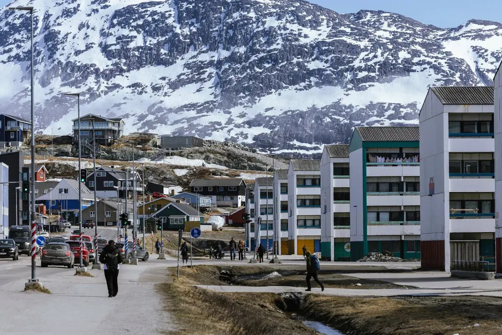 Nuuk, capital da Groenlândia, em maio — Foto: Sigga Ella/New York Times