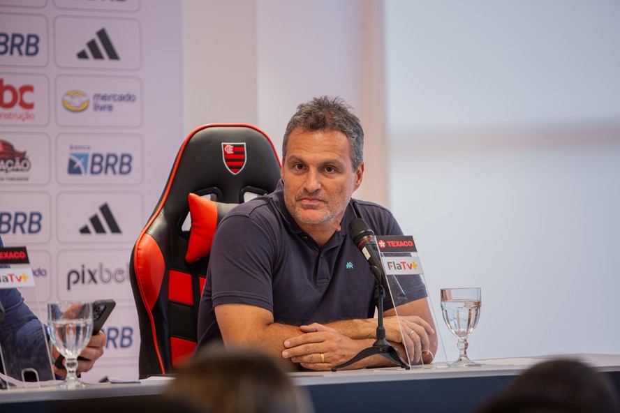 Diretor do Flamengo diz que viagem para Europa também encaminhou uma ou  duas vendas ainda nesta janela