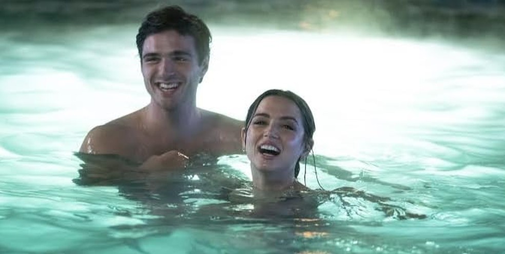 Jaboc Elordi e Ana de Armas no filme Deep Water — Foto: Reprodução/ Amazon