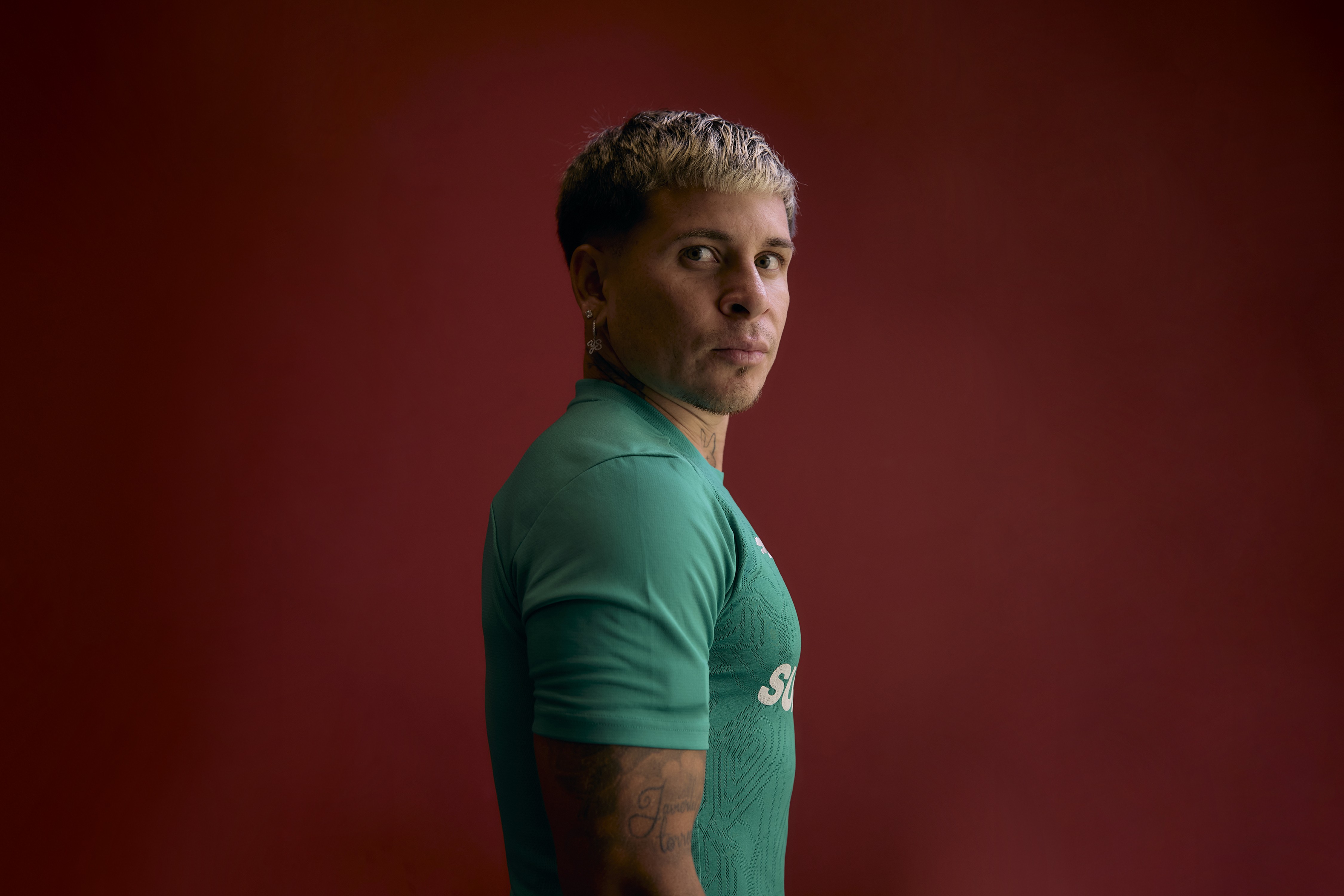 Soteldo valoriza cuidado da esposa para mudar rotina em meio a críticas e lesões no Fluminense: 